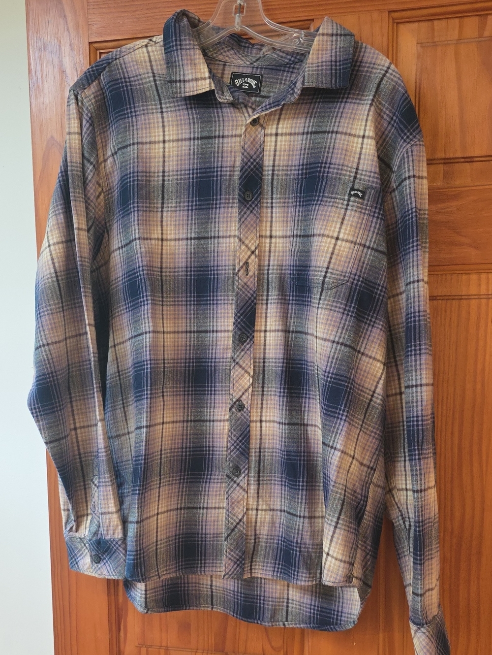 Billabong Men's Navy and Cream Plaid Button-Down Shirt